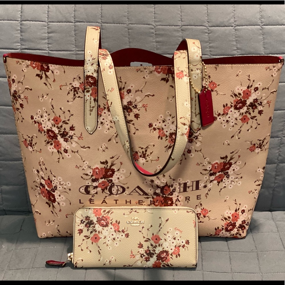 Coach Floral Highline Tote